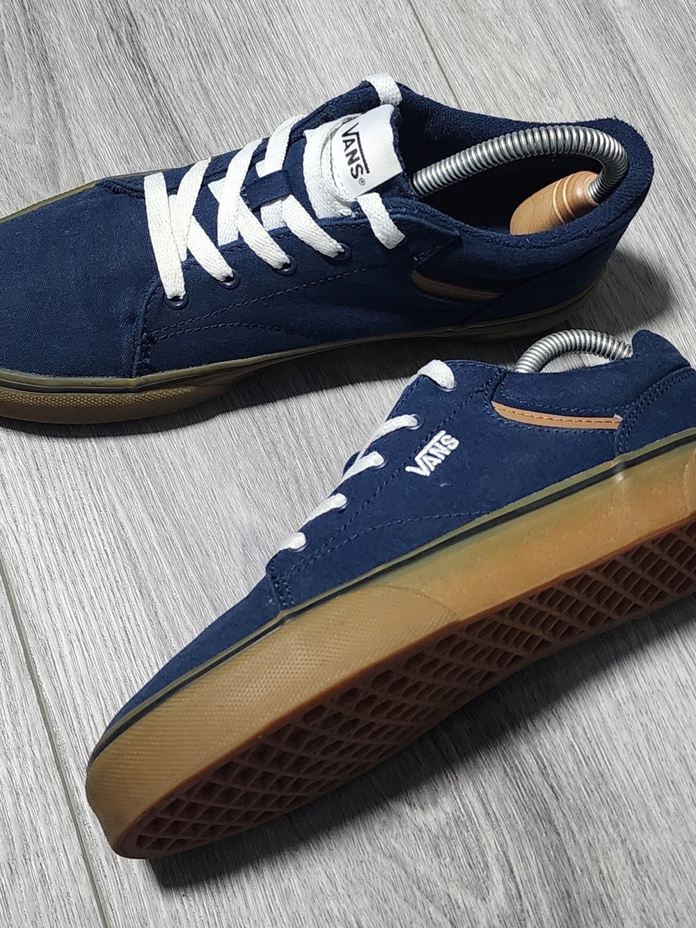 Vans Seldan Dark Blue Canvas W/ Gum Rubber Soles Skate Sneakers Womens Size 7